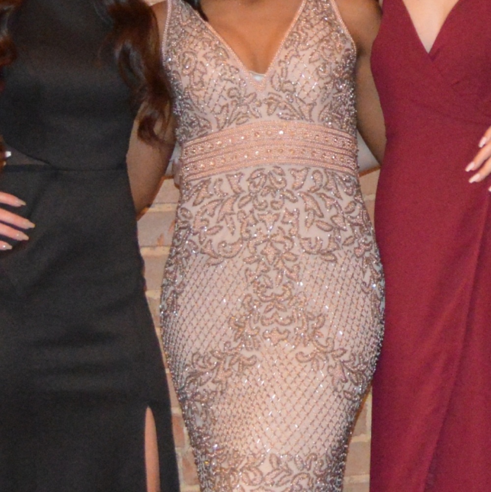 Prom dress worn once. Great condition very few beF